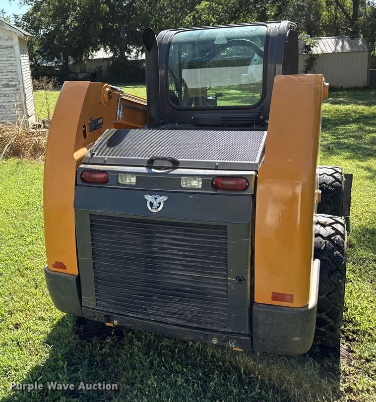 image for item DZ4220 2017 Case SR240 skid steer loader
