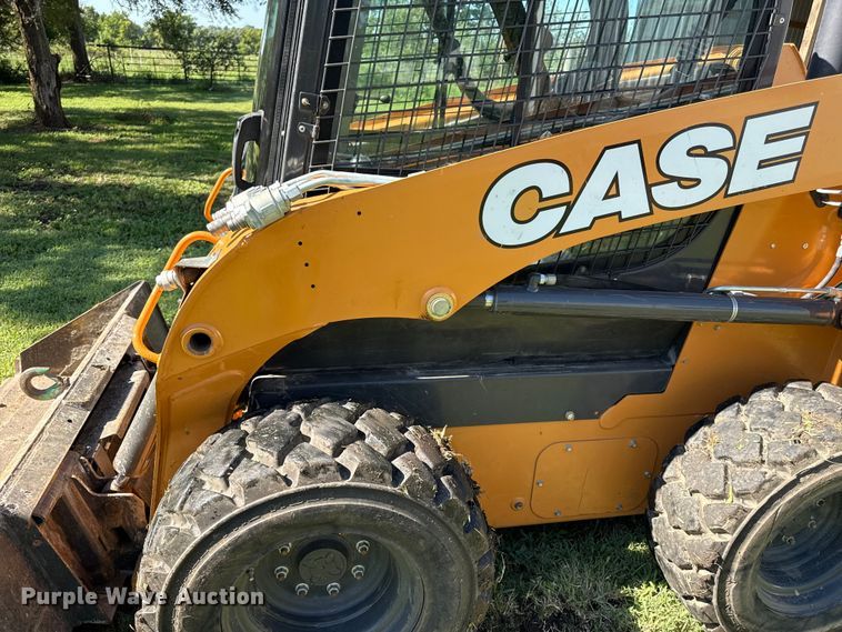 image for item DZ4220 2017 Case SR240 skid steer loader