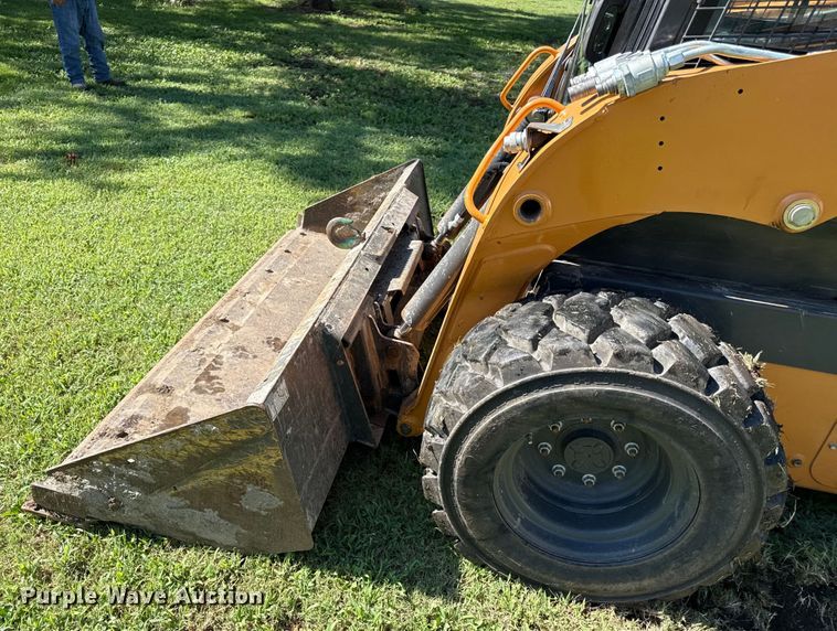 image for item DZ4220 2017 Case SR240 skid steer loader