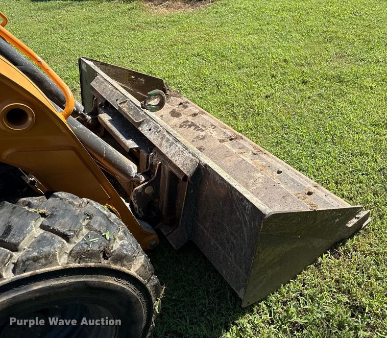 image for item DZ4220 2017 Case SR240 skid steer loader