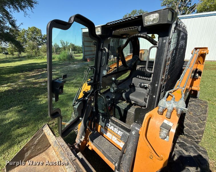 image for item DZ4220 2017 Case SR240 skid steer loader