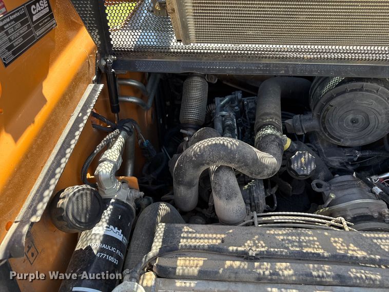 image for item DZ4220 2017 Case SR240 skid steer loader