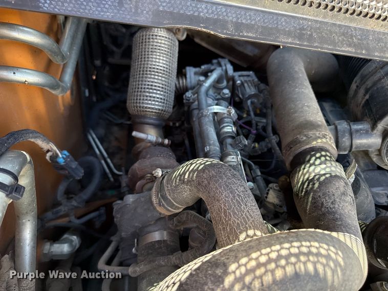 image for item DZ4220 2017 Case SR240 skid steer loader