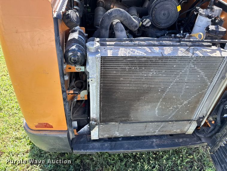 image for item DZ4220 2017 Case SR240 skid steer loader