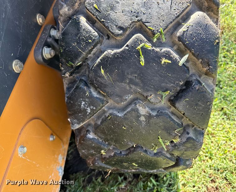 image for item DZ4220 2017 Case SR240 skid steer loader