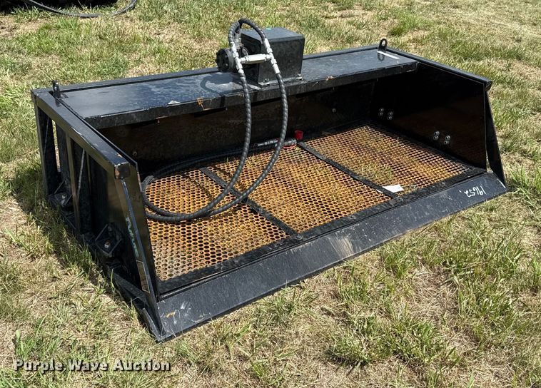 image for item DZ4223 2025 Future FT-VB59 skid steer screening bucket