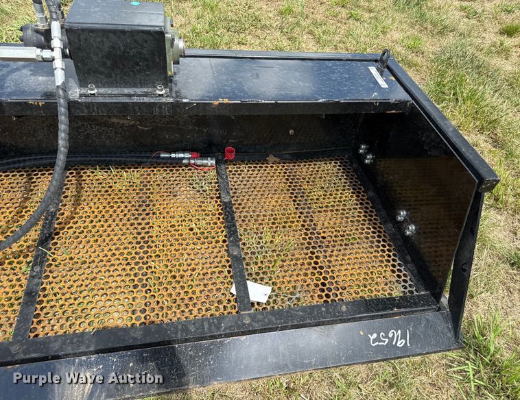 image for item DZ4223 2025 Future FT-VB59 skid steer screening bucket