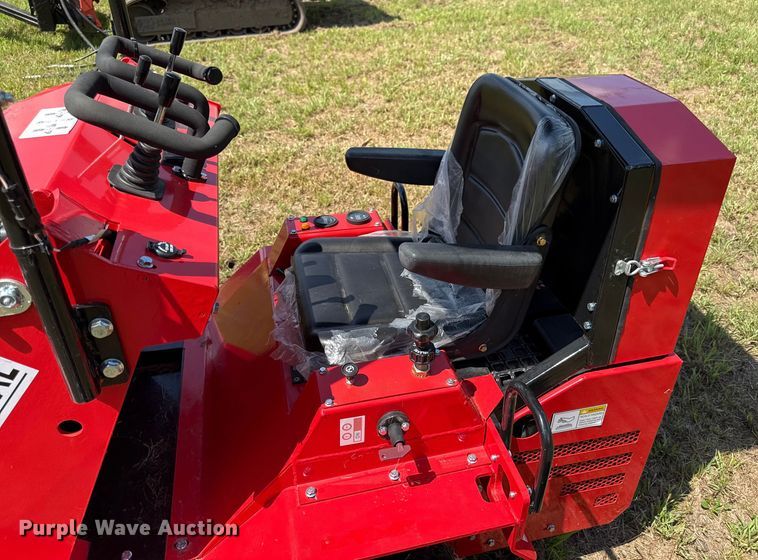 image for item DZ4243 2025 AGT SDA-140T compact utility loader