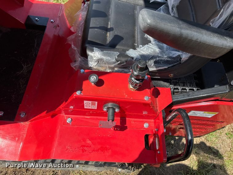 image for item DZ4243 2025 AGT SDA-140T compact utility loader