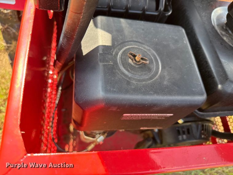 image for item DZ4243 2025 AGT SDA-140T compact utility loader