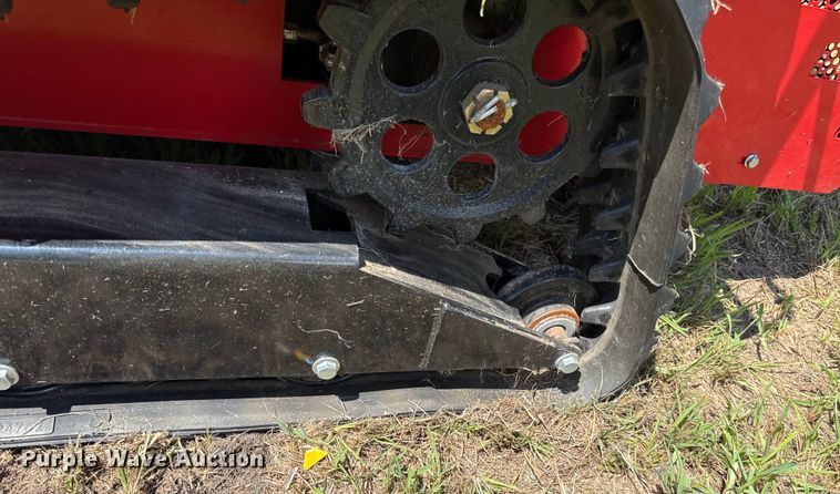 image for item DZ4243 2025 AGT SDA-140T compact utility loader