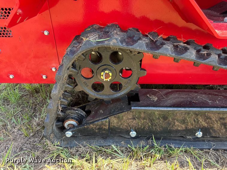 image for item DZ4243 2025 AGT SDA-140T compact utility loader