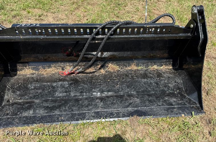 image for item DZ4244 Future FT-VB59 skid steer bucket