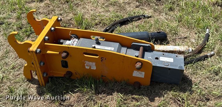 image for item DZ4245 TMC HB70Q hydraulic excavator breaker