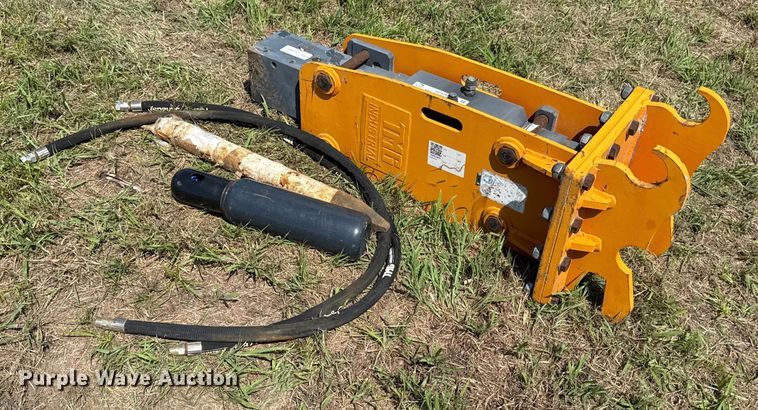 image for item DZ4245 TMC HB70Q hydraulic excavator breaker