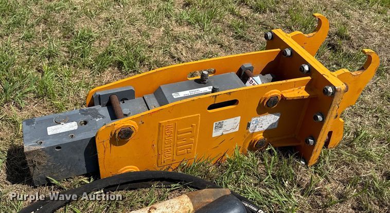 image for item DZ4245 TMC HB70Q hydraulic excavator breaker
