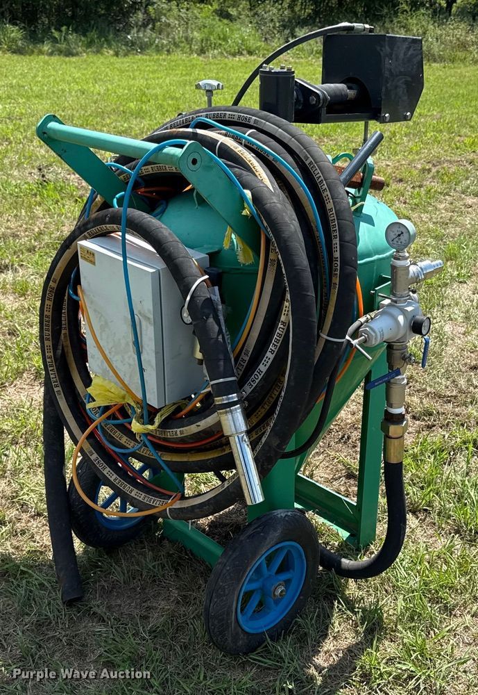 image for item DZ4246 Dustless sandblaster