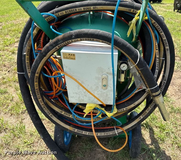 image for item DZ4246 Dustless sandblaster