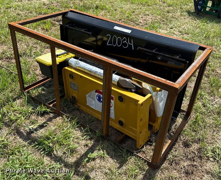 image for item DZ4247 2025 AGT SSHH680 skid steer breaker