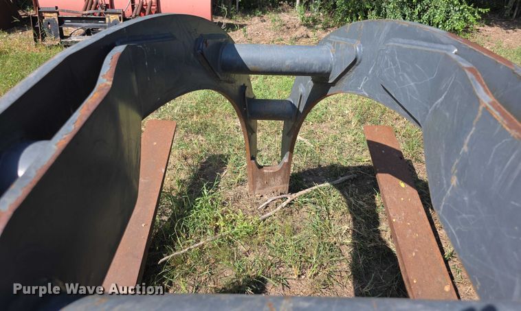 image for item DZ6139 JRB  624J grapple forks