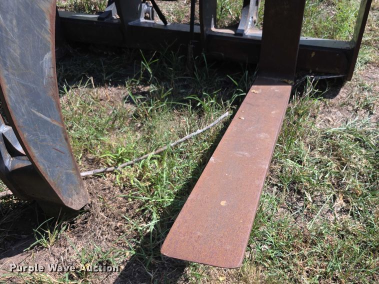 image for item DZ6139 JRB  624J grapple forks