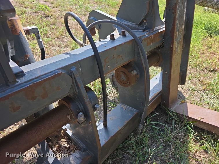 image for item DZ6139 JRB  624J grapple forks