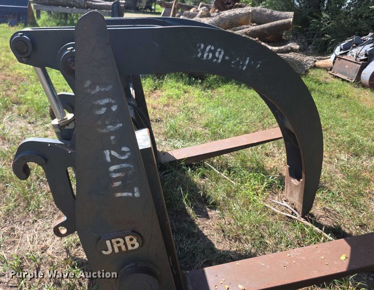 image for item DZ6139 JRB  624J grapple forks