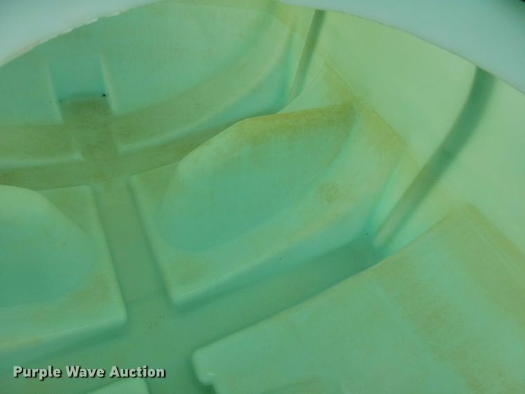 image for item DZ6487 1972 Mack DM-600 water truck