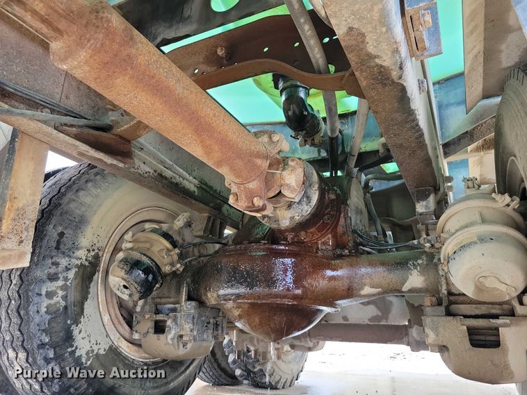 image for item DZ6487 1972 Mack DM-600 water truck