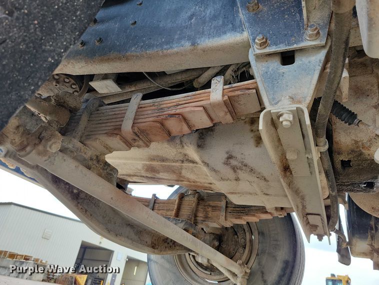 image for item DZ6487 1972 Mack DM-600 water truck