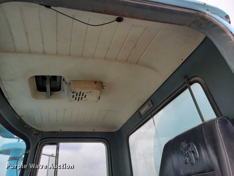 image for item DZ6487 1972 Mack DM-600 water truck