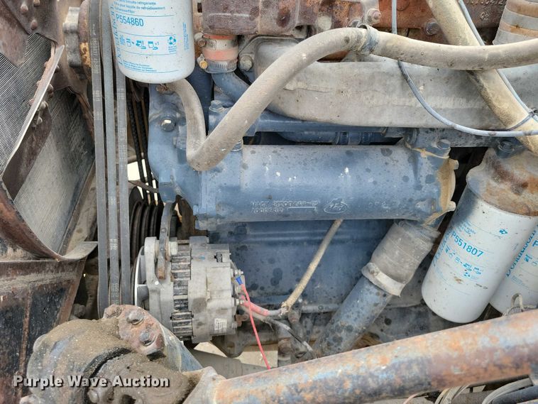 image for item DZ6487 1972 Mack DM-600 water truck