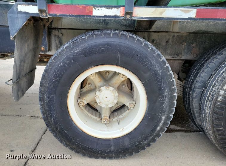 image for item DZ6487 1972 Mack DM-600 water truck