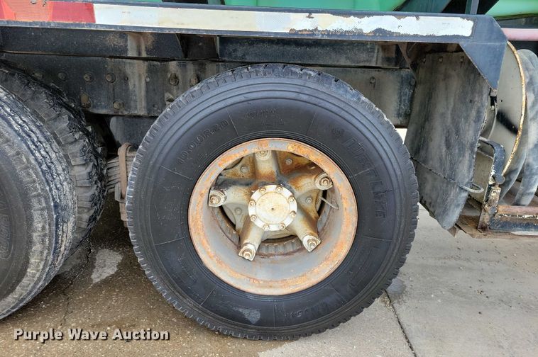 image for item DZ6487 1972 Mack DM-600 water truck