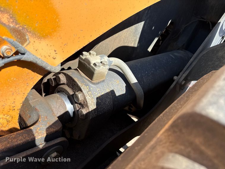 image for item DZ8927 2019 Case 1121G wheel loader