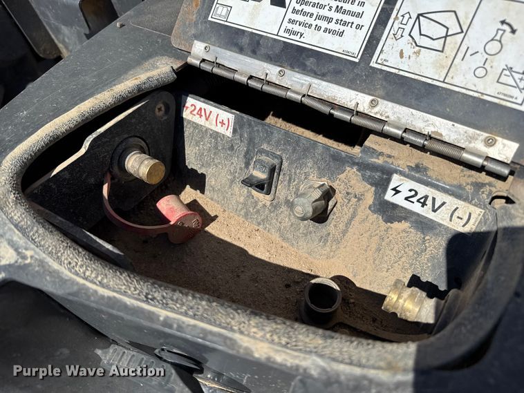 image for item DZ8927 2019 Case 1121G wheel loader