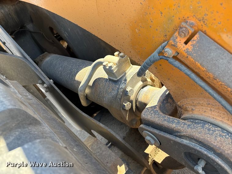 image for item DZ8927 2019 Case 1121G wheel loader