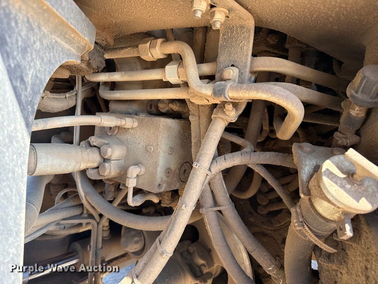 image for item DZ8927 2019 Case 1121G wheel loader