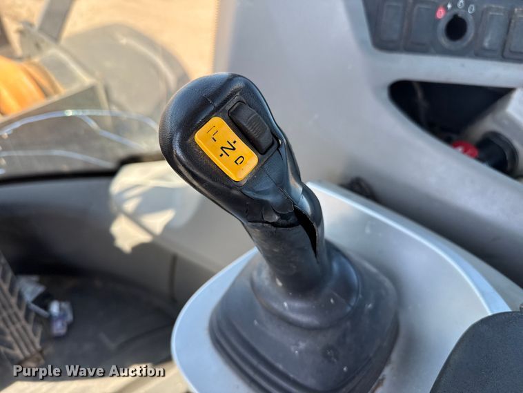 image for item DZ8927 2019 Case 1121G wheel loader