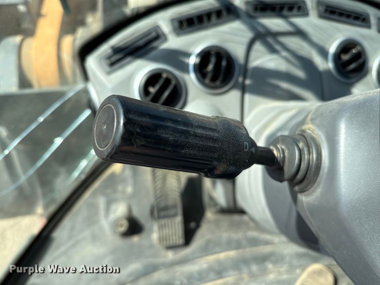 image for item DZ8927 2019 Case 1121G wheel loader