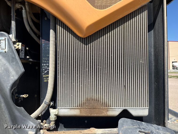 image for item DZ8927 2019 Case 1121G wheel loader