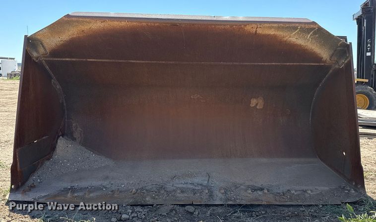 image for item DZ8928 Case bucket