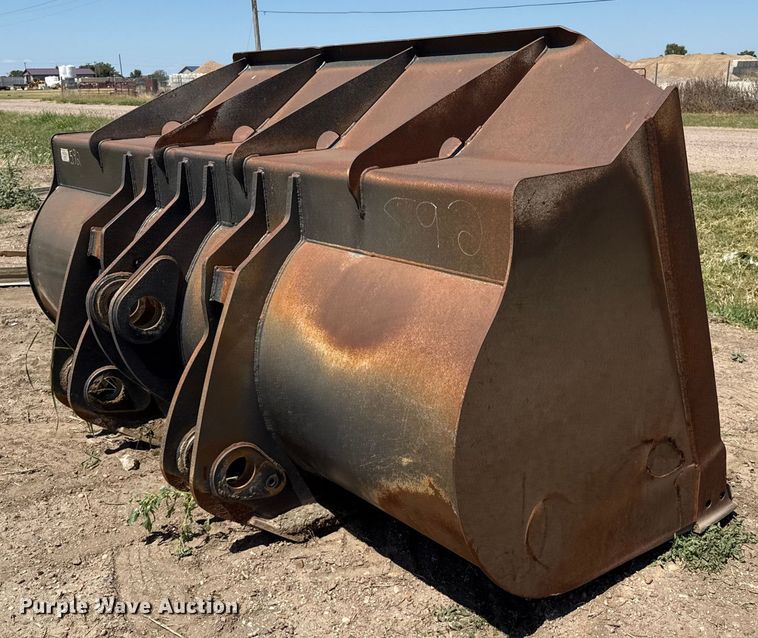 image for item DZ8928 Case bucket