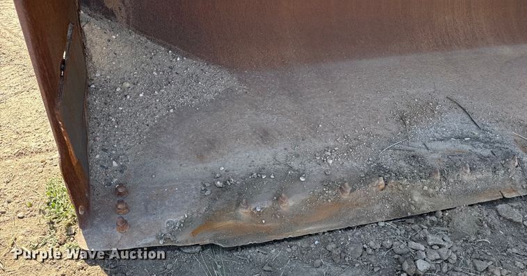 image for item DZ8928 Case bucket