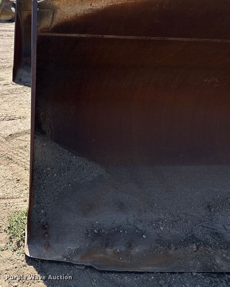 image for item DZ8928 Case bucket