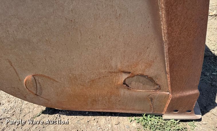 image for item DZ8928 Case bucket