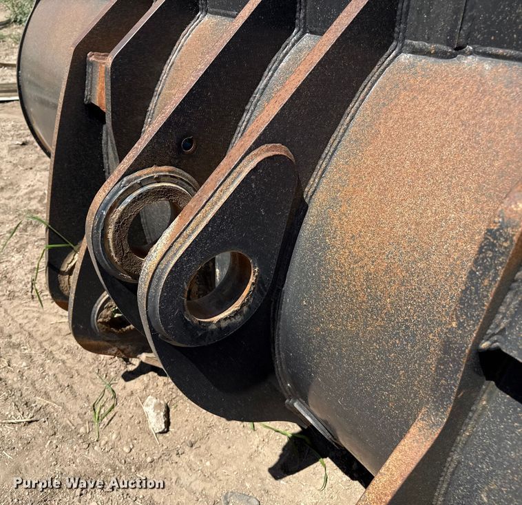 image for item DZ8928 Case bucket