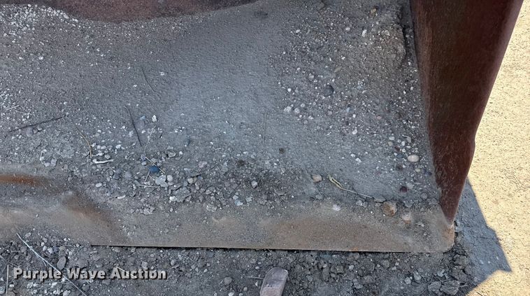 image for item DZ8929 Case bucket