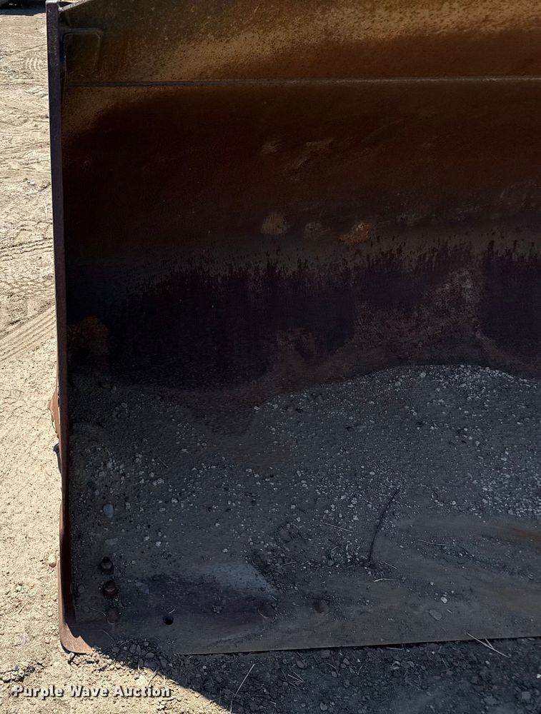 image for item DZ8929 Case bucket