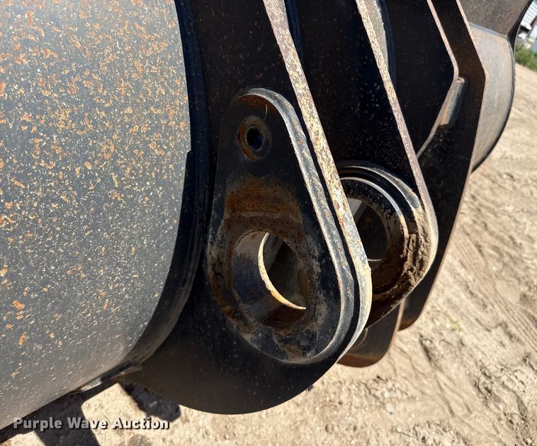 image for item DZ8929 Case bucket